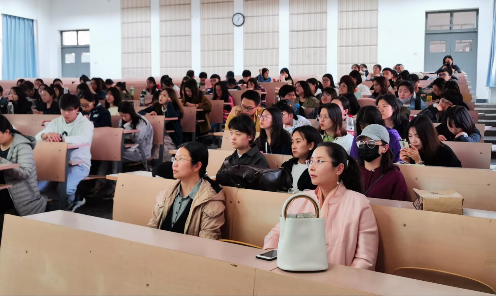 e581ddd853af270a6afc120d7e4ab00